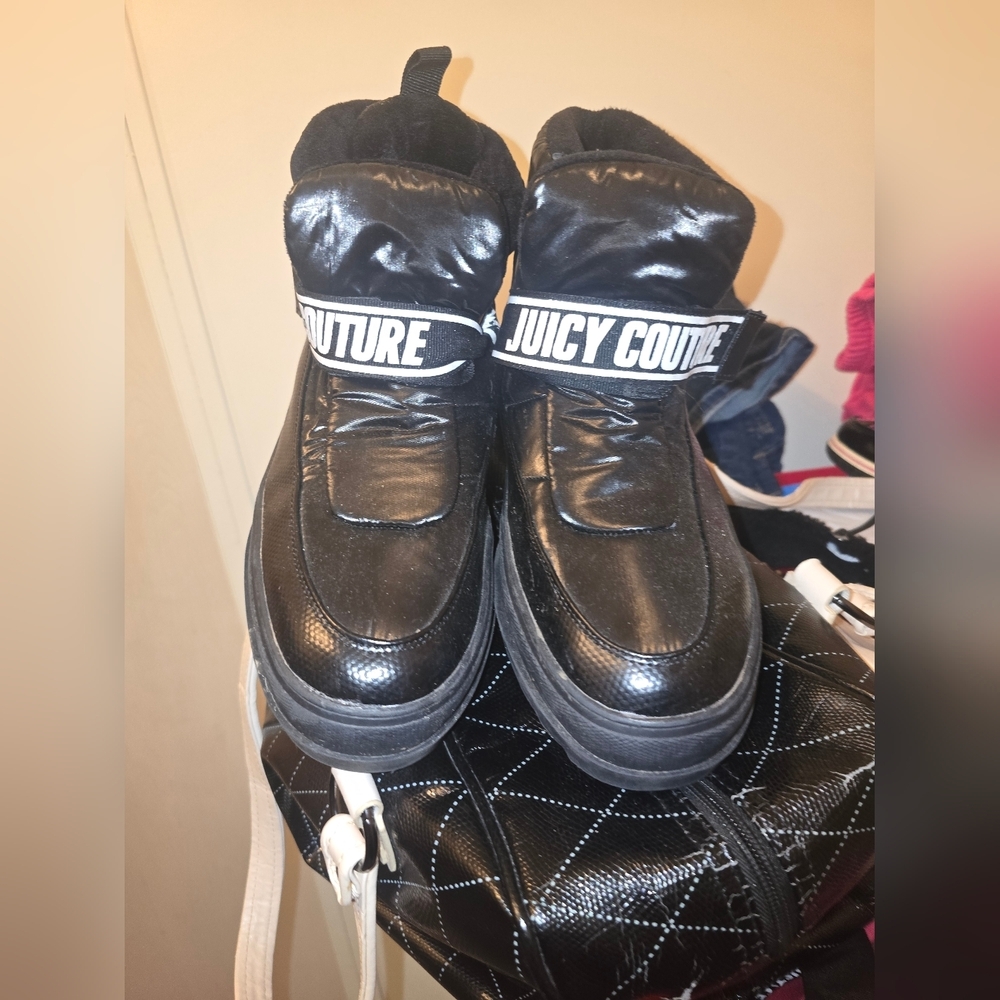 Juicy Couture Veronica Black Winter Platform Puffer Boots Size 10 Women
